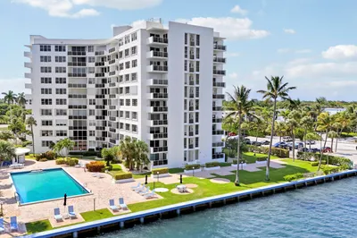 2800 N FLAGLER Drive #413 1