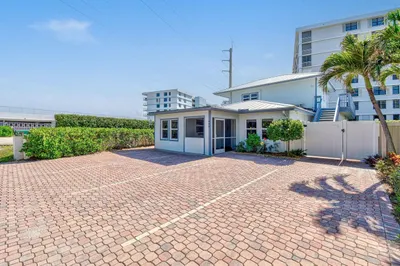 941 Ocean Drive 1