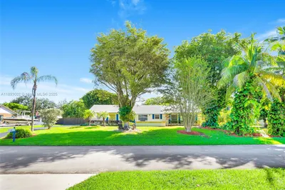 18045 SW 87th Ct 1