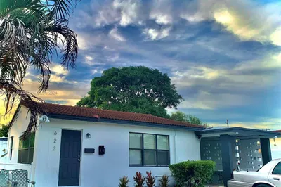 623 NW 11th Ave 1