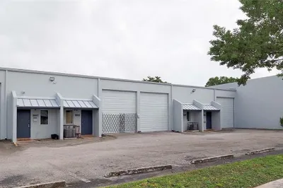 2670 NW 29th Terrace #2676-2682 1