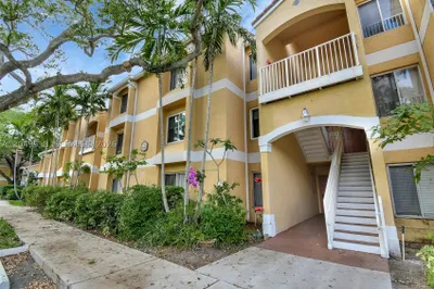 2445 NW 33rd St #1410 1