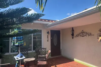 6218 NW 17th Street 1