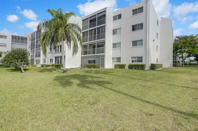 3326 Arcara Way #401 1
