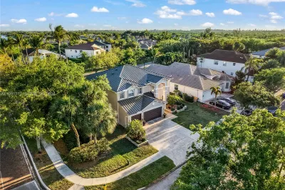 19400 SW 39th Ct 1