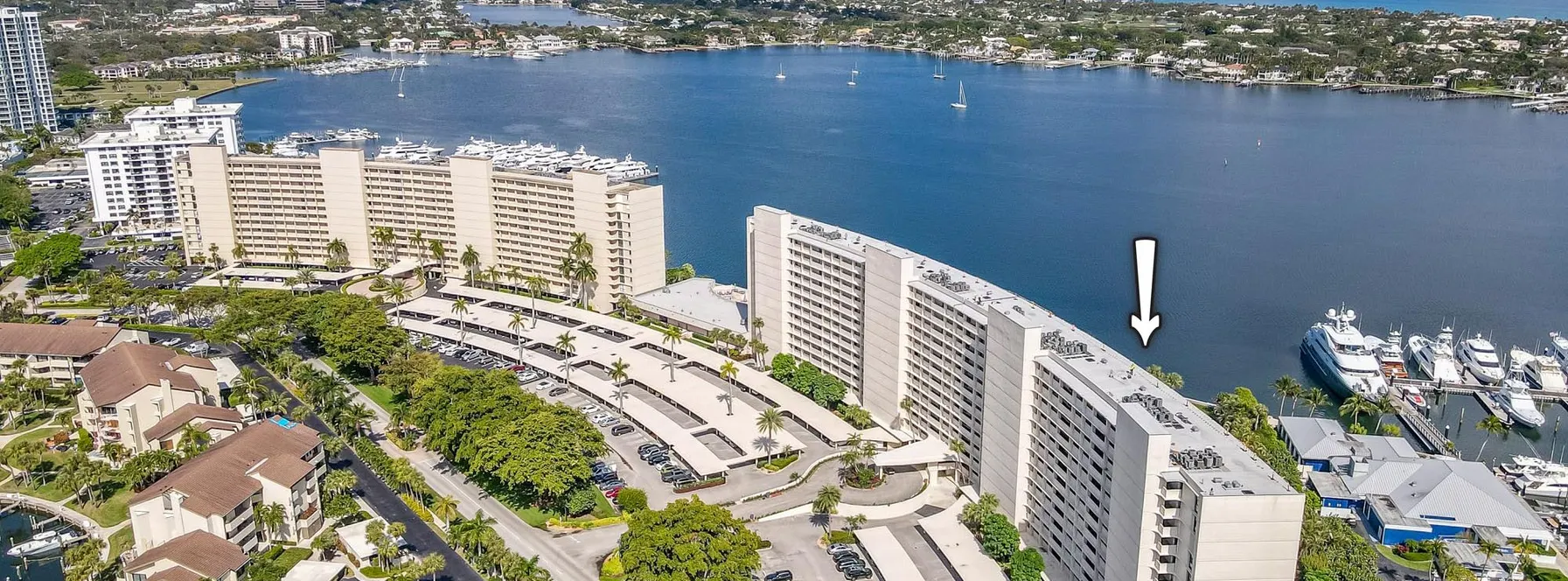 Just Listed | 122 Lakeshore Drive #Ph34