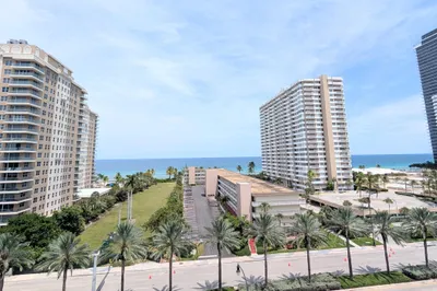 1945 S Ocean Drive #701 1