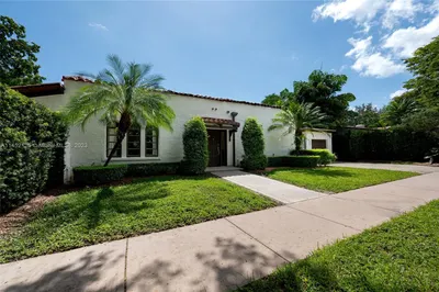 1302 Pizarro St 1
