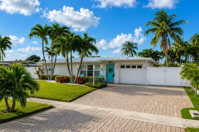 918 SE 15th Court 1