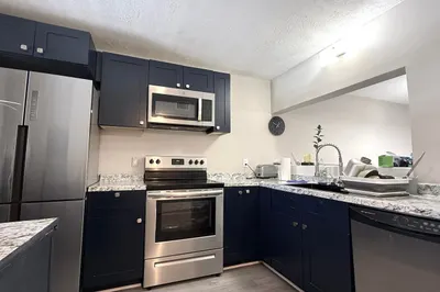 2925 SW 22nd Avenue #203 1