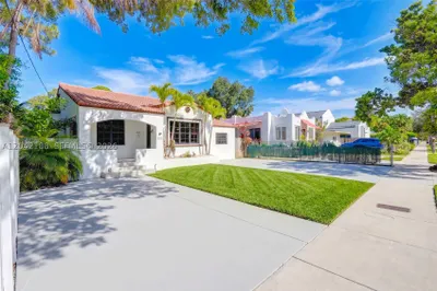 322 SW 18th Road 1