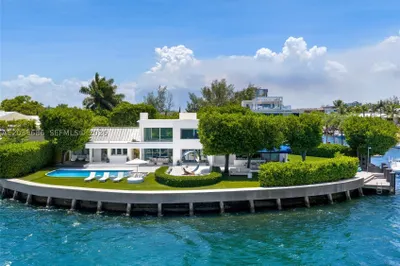 13395 Biscayne Bay Dr 1