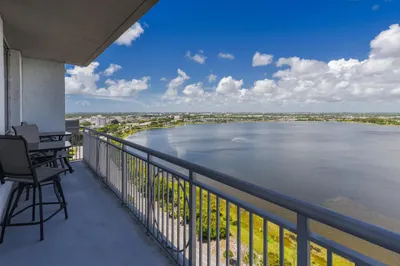 300 S Australian Avenue #1106 1