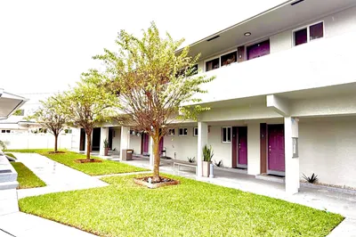 720 NE 7TH Street #5 1