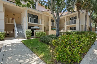 4823 Chancellor Dr #22 1
