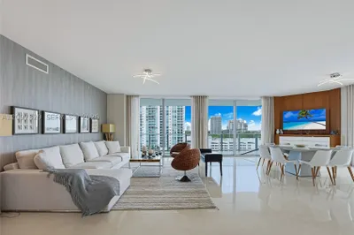 17301 Biscayne Blvd #901 1
