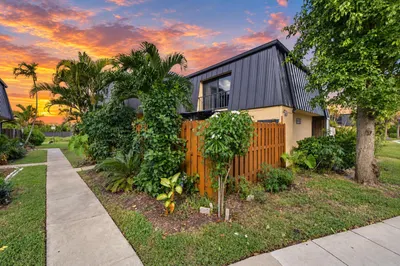 2483 Waterside Drive 1
