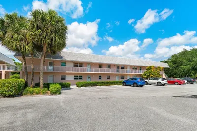 18081 SE Country Club Drive #4 1