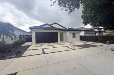 8932 NW 149th Ter #na 1