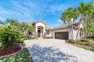 1225 Skylark Dr 1
