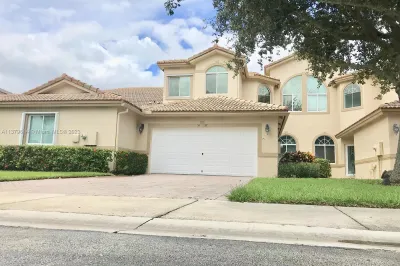 5127 Madison Lakes Cir E # 1