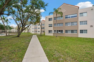 6135 NW 186th St #202 1