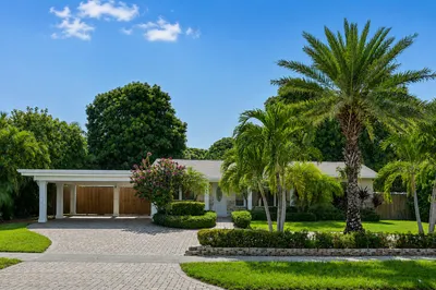 3100 S Seacrest Boulevard 1