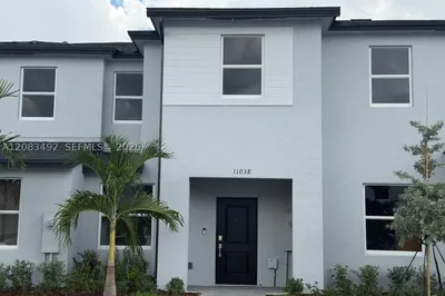 11038 SW 231 St 0 1