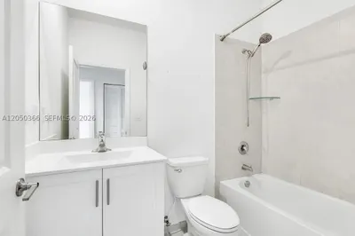 21071 NE 8th Ave #21071 1