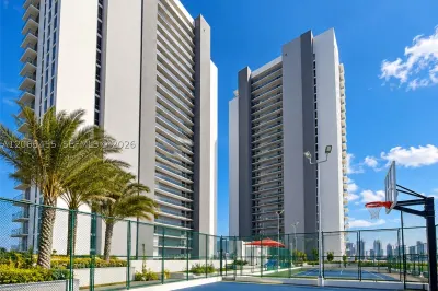 16385 Biscayne Blvd #419 1