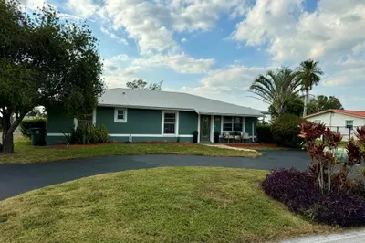1240 Stillwell Road 1