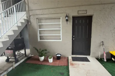 11225 Royal Palm Blvd #11225 1