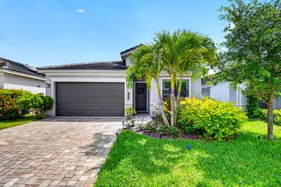 7527 Moonrise Drive 1