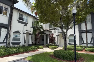 2324 SE 23rd Rd #2324 1