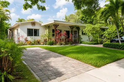 6150 SW 16th Ter 1