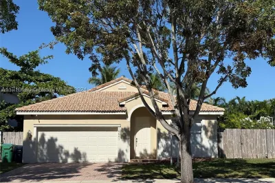 16605 SW 68th Ter 1
