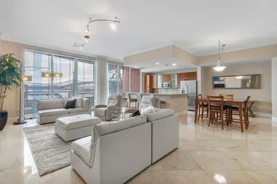 2640 Lake Shore Drive #107 1