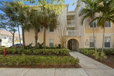 225 Murcia Drive #102 1