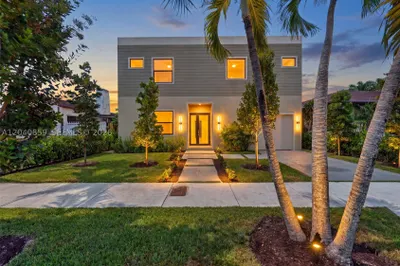 2240 SW 13th St 1