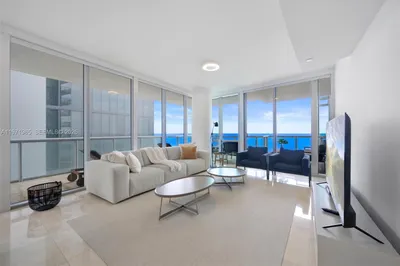 17121 Collins Ave #1508 1
