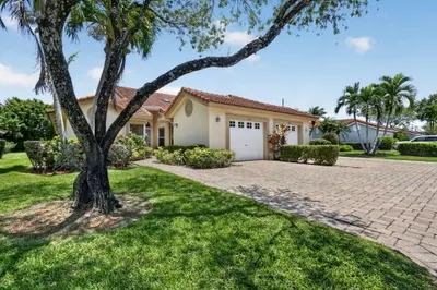 7223 Summer Tree Drive 1
