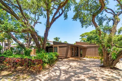 1051 SW 21st Street 1