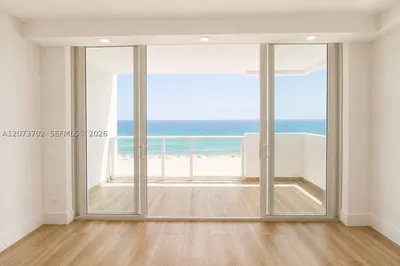 5601 Collins Ave #1009 1