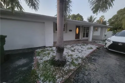 6901 SW 16th Court 1