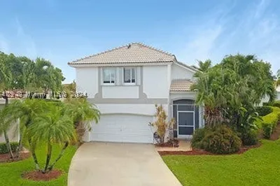 425 SE 24th Dr 1
