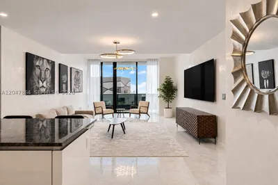 1000 Brickell Plz #PH5203 1