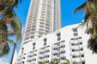 1750 N Bayshore Dr #3611 1