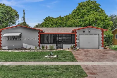 2671 NW 44th Terrace 1
