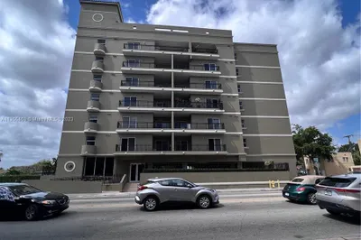 120 S Douglas Rd #305 1