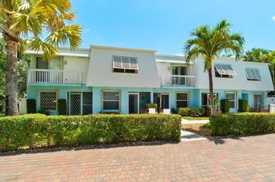 842 SE 19th Avenue #103 1